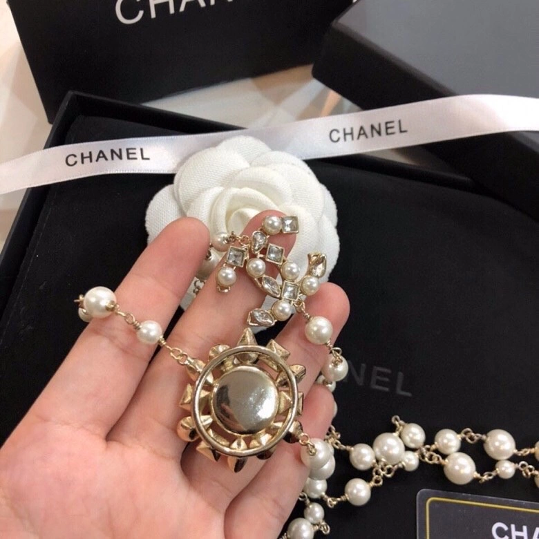Chxnxl Brooches Sleek 292921