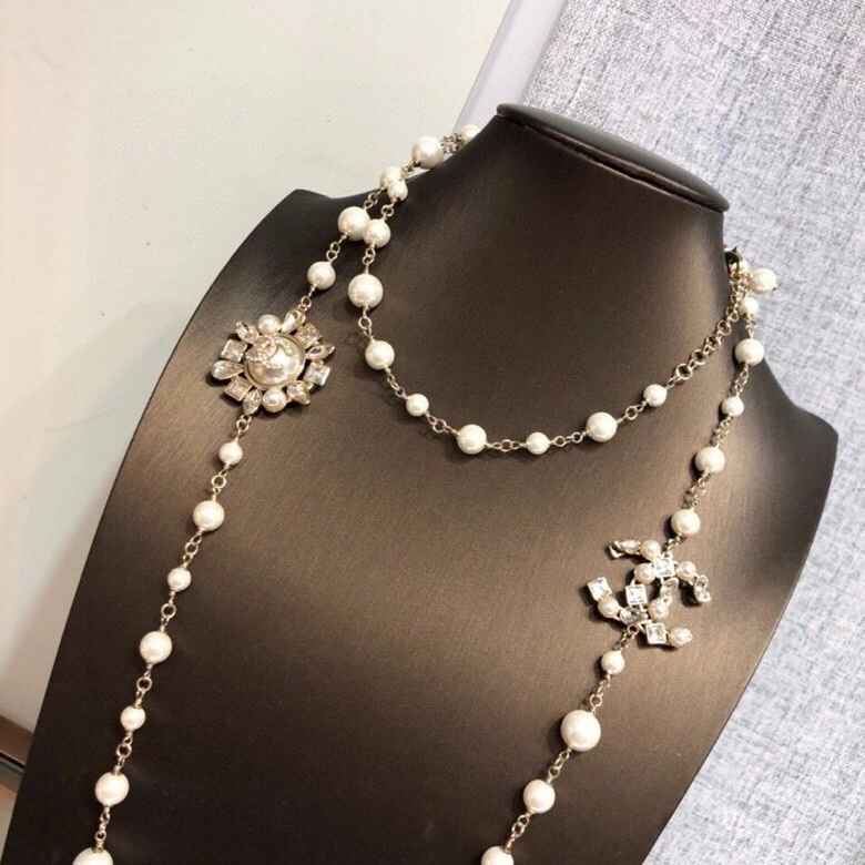 Chxnxl Brooches Sleek 292921