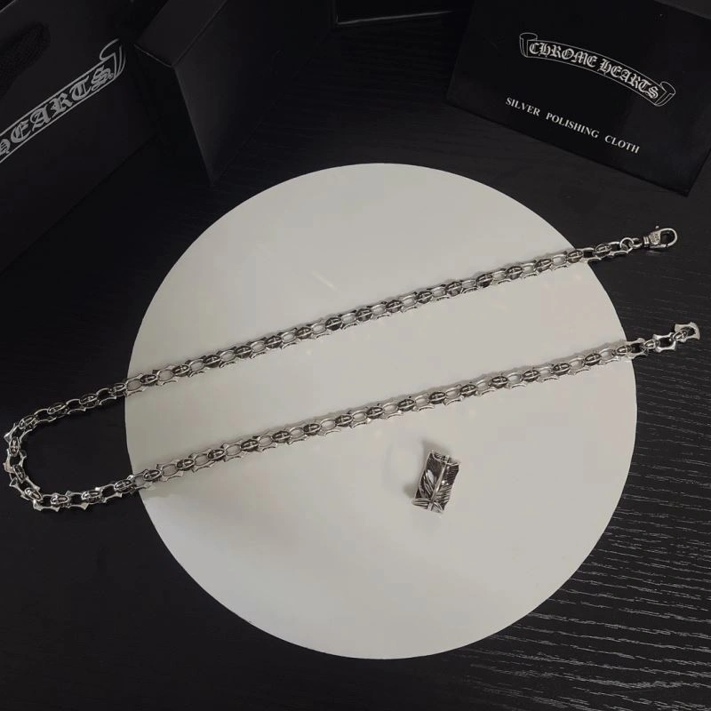 Comfortable Chrxmx Hxxrts Necklaces 301132