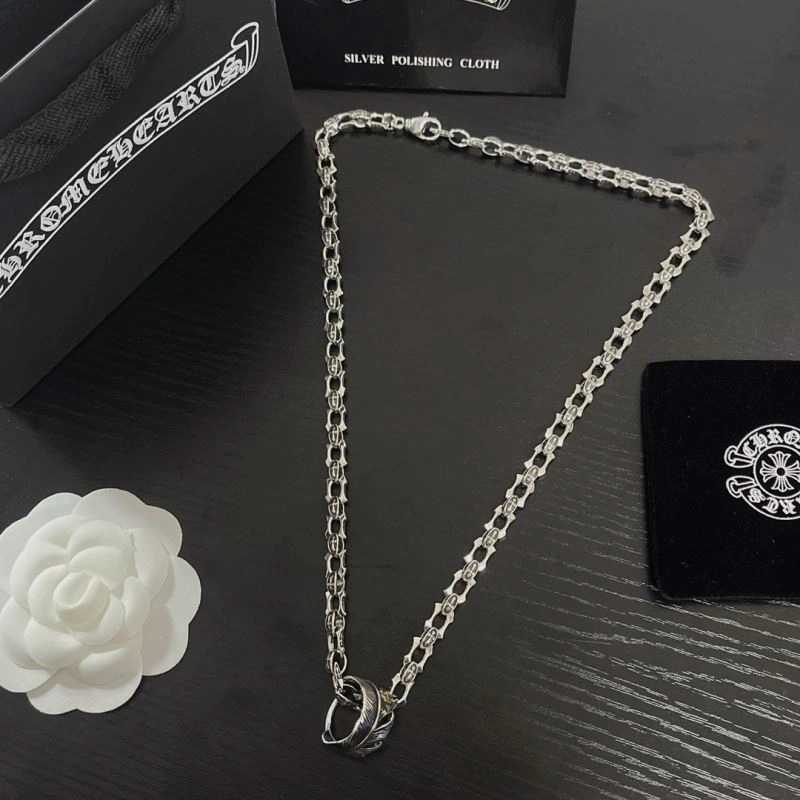 Comfortable Chrxmx Hxxrts Necklaces 301132