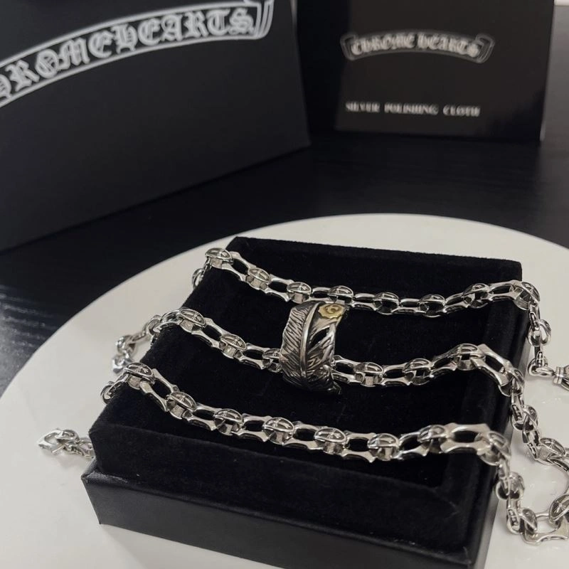 Comfortable Chrxmx Hxxrts Necklaces 301132