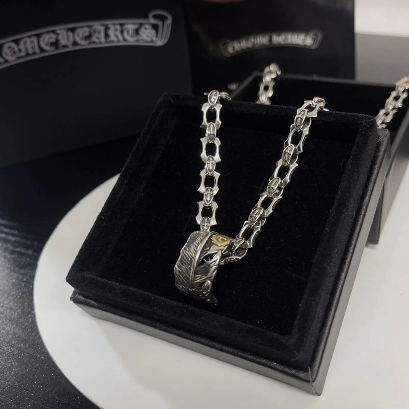 Comfortable Chrxmx Hxxrts Necklaces 301132