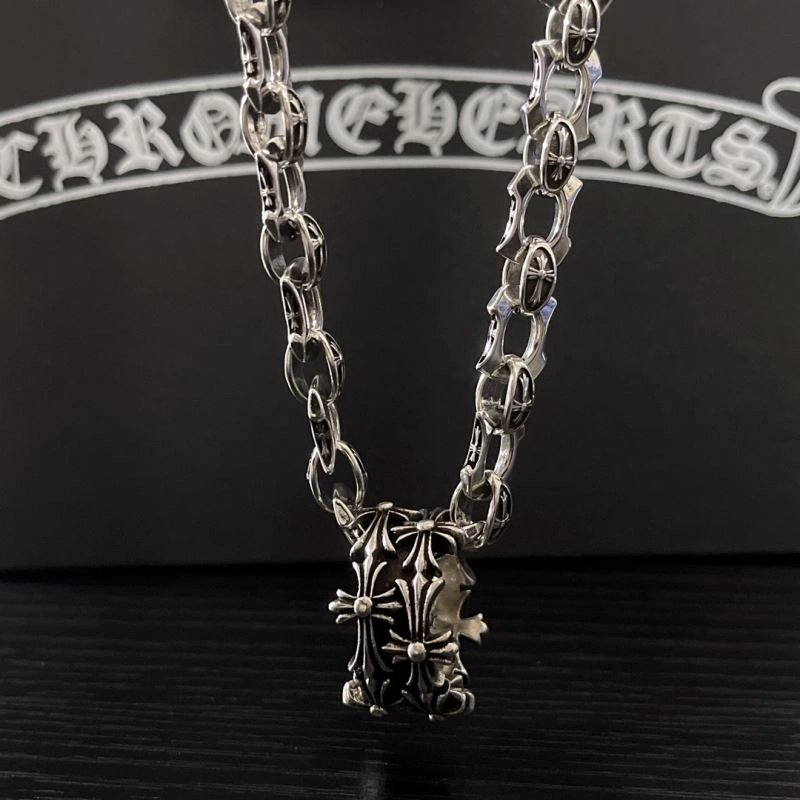 WellDesigned Chrxmx Hxxrts Necklaces 301133