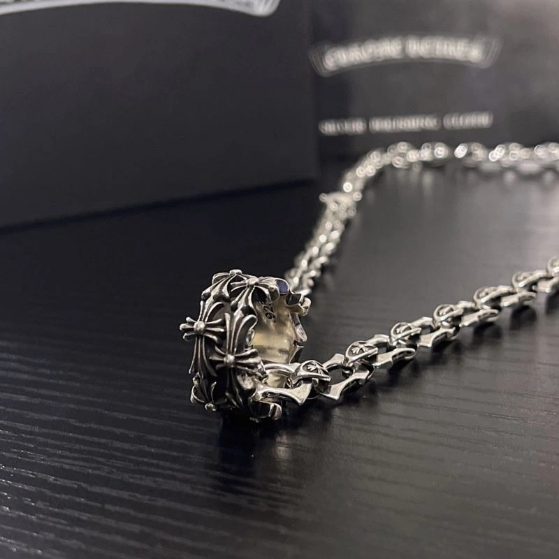 WellDesigned Chrxmx Hxxrts Necklaces 301133