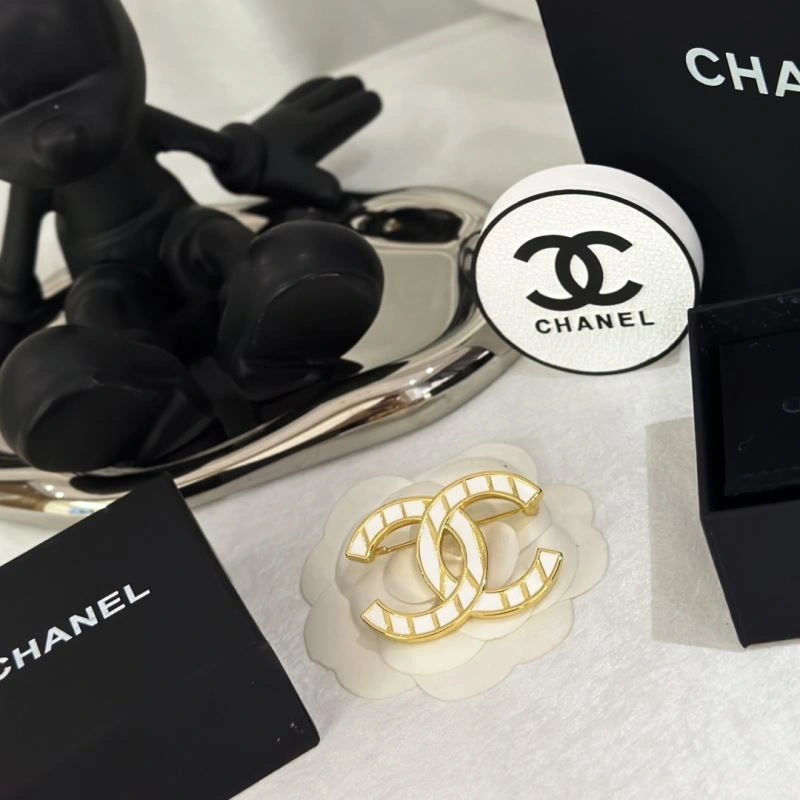 Trendy Chxnxl Brooches 292913