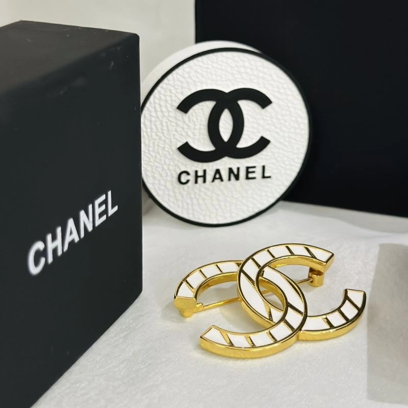 Trendy Chxnxl Brooches 292913