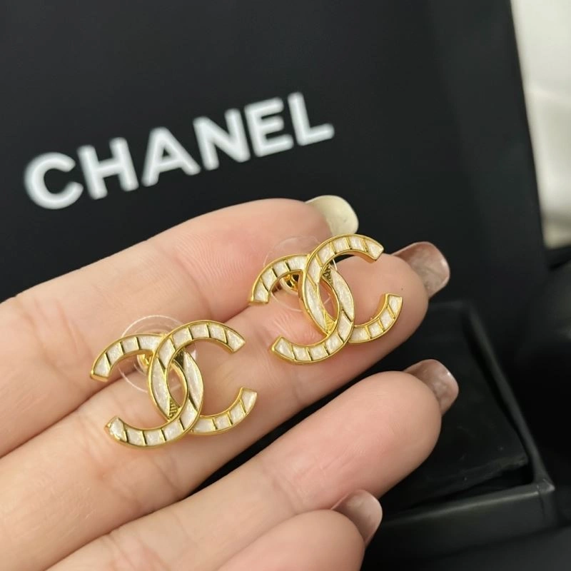 Resilient Chxnxl Earrings 291878