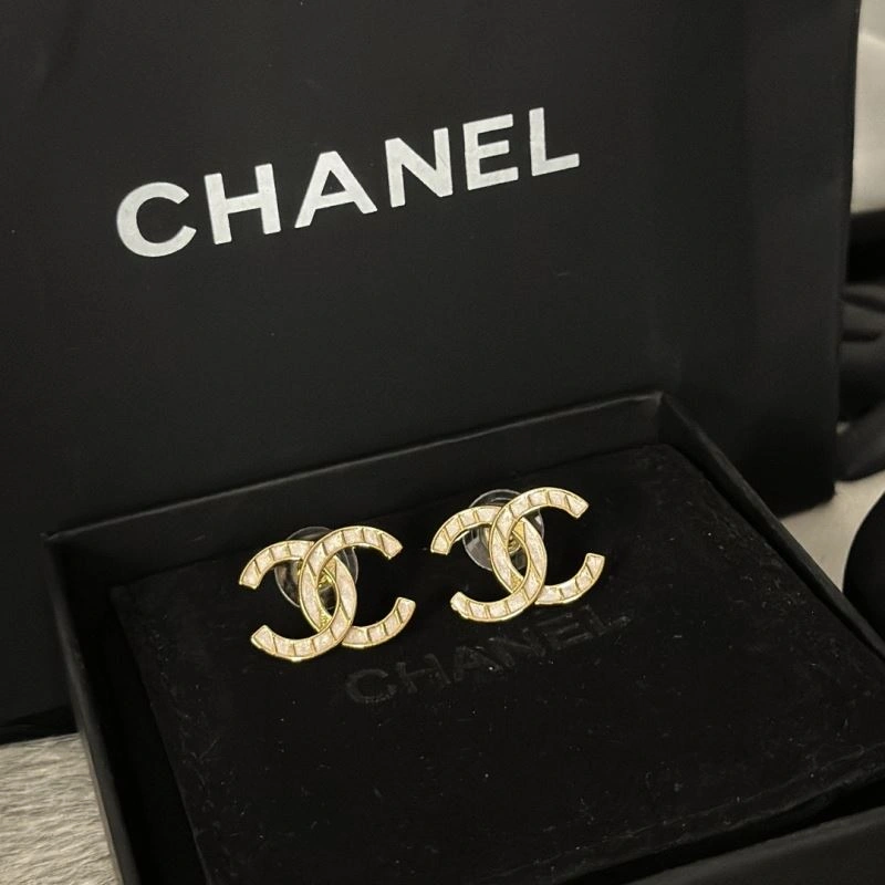 Resilient Chxnxl Earrings 291878
