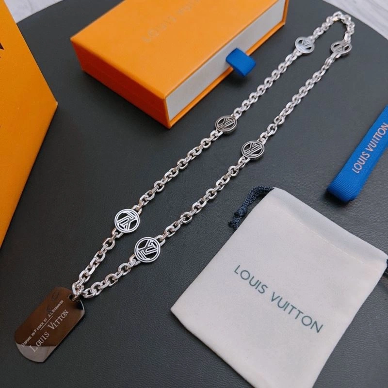 Resilient LX Necklaces 311563