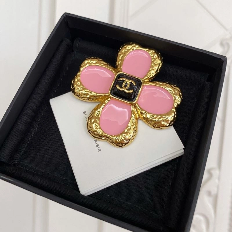 Refined Chxnxl Brooches 292908