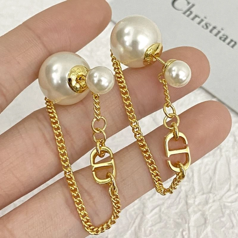Refined Christian Dxxr Earrings 295406