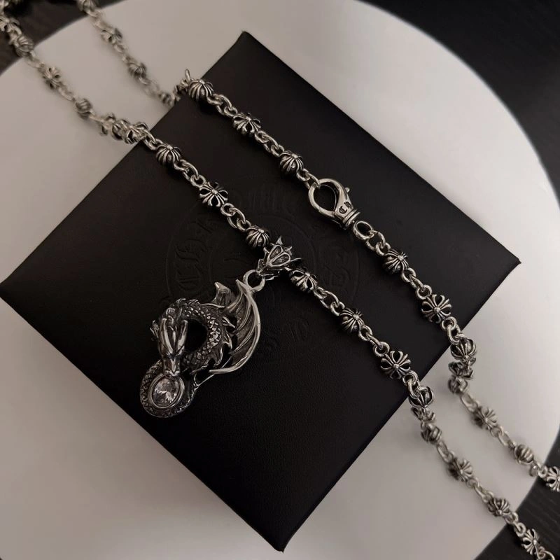 Compact Chrxmx Hxxrts Necklaces 301134