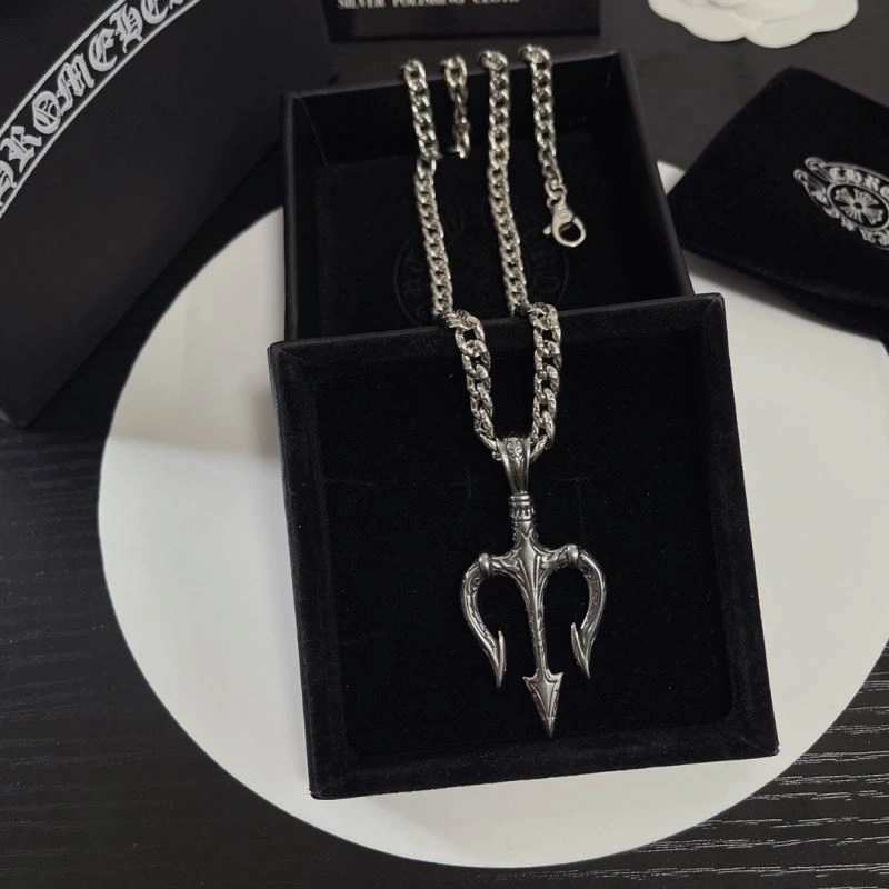 Comfortable Chrxmx Hxxrts Necklaces 301136