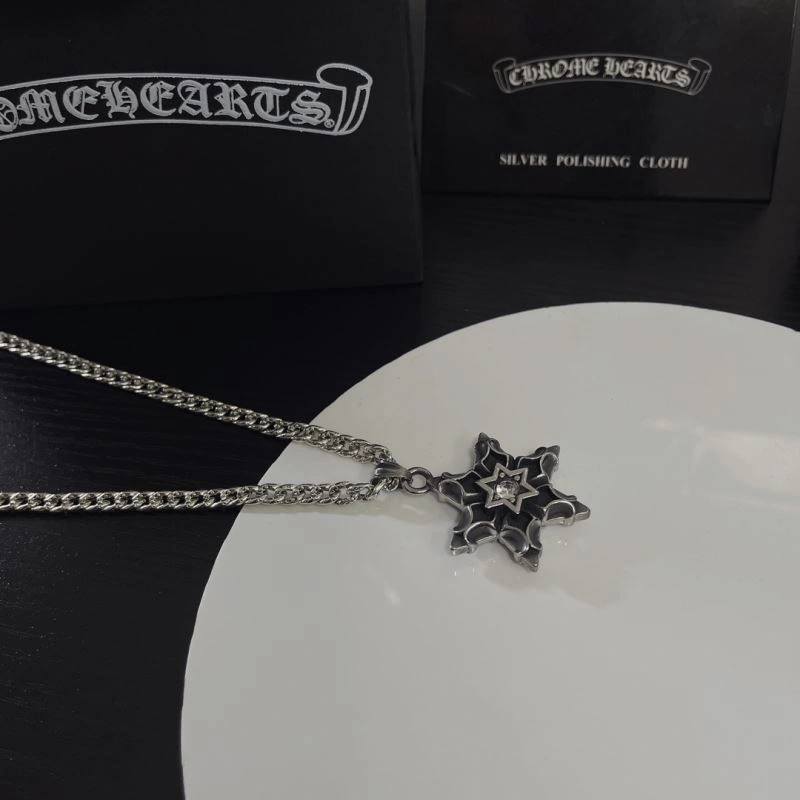StreetReady Chrxmx Hxxrts Necklaces 301137