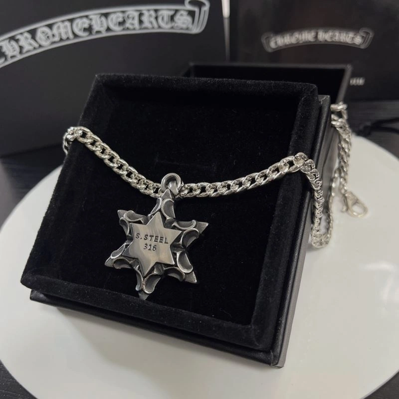 StreetReady Chrxmx Hxxrts Necklaces 301137