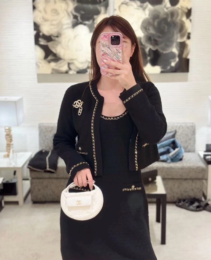 Bold Chxnxl Brooches 292892