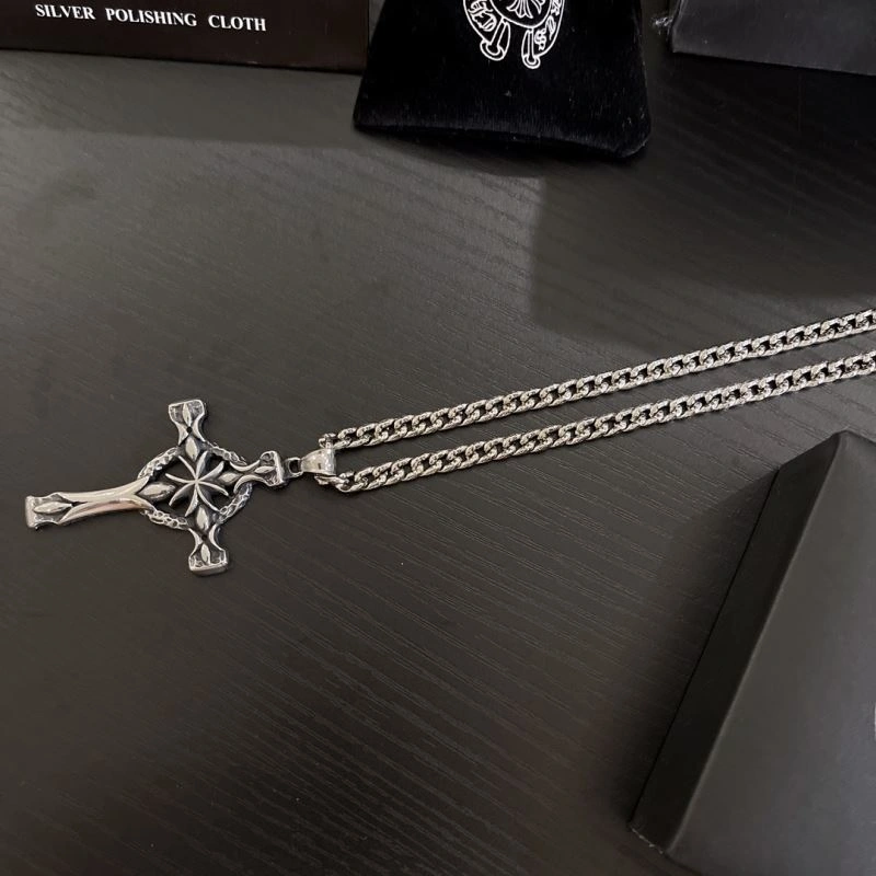 GoodFit Chrxmx Hxxrts Necklaces 301121
