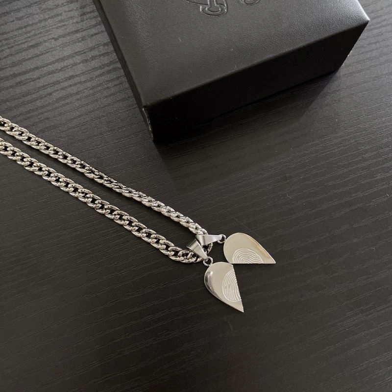 Unique Chrxmx Hxxrts Necklaces 301107