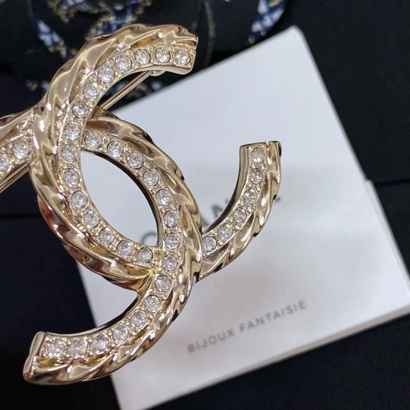 NewStyle Chxnxl Brooches 292891