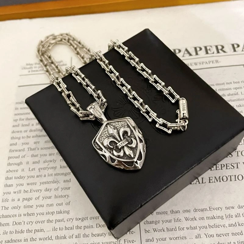 NewStyle Chrxmx Hxxrts Necklaces 301118