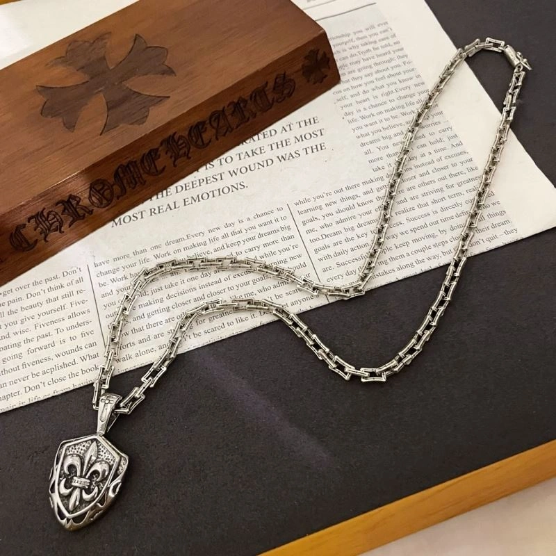 NewStyle Chrxmx Hxxrts Necklaces 301118