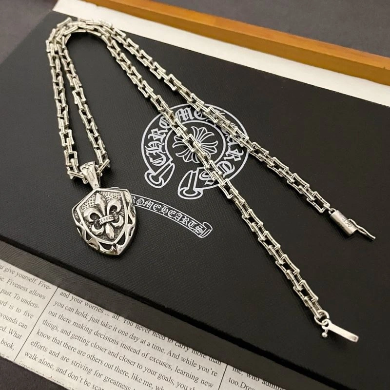 NewStyle Chrxmx Hxxrts Necklaces 301118