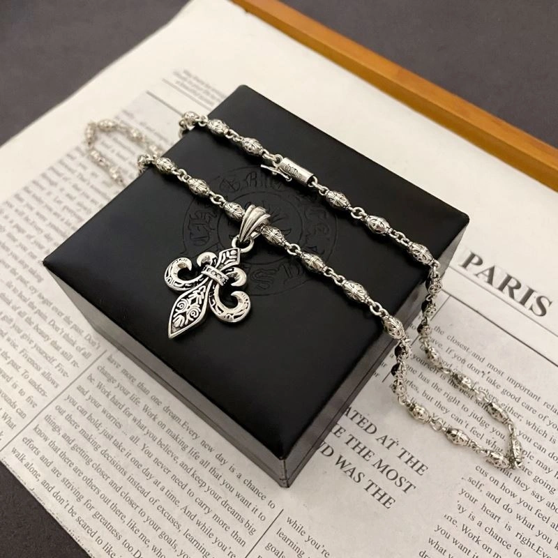 Trendy Chrxmx Hxxrts Necklaces 301116