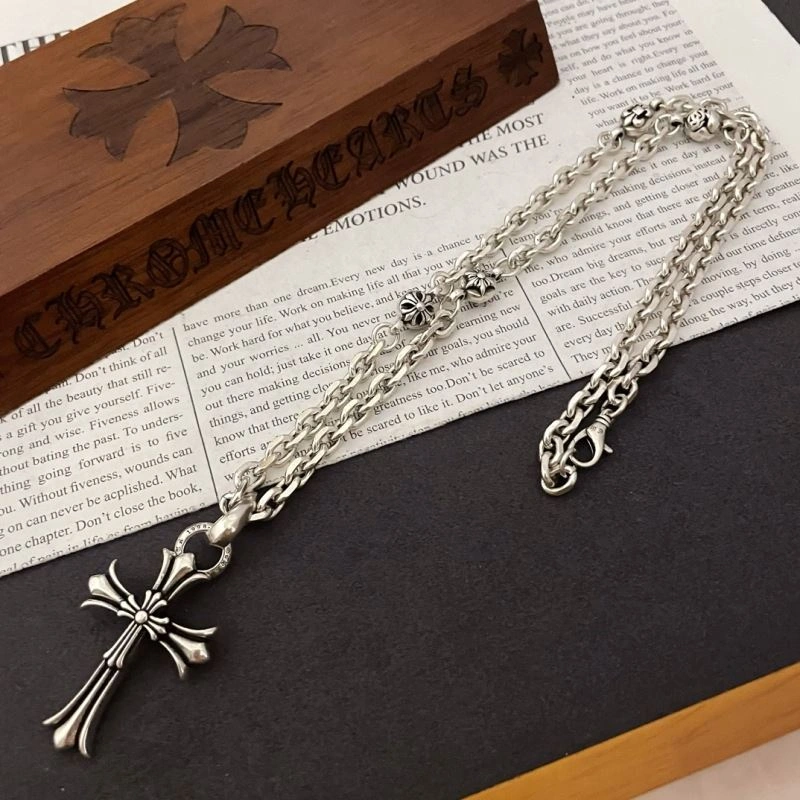 Bright Chrxmx Hxxrts Necklaces 301096