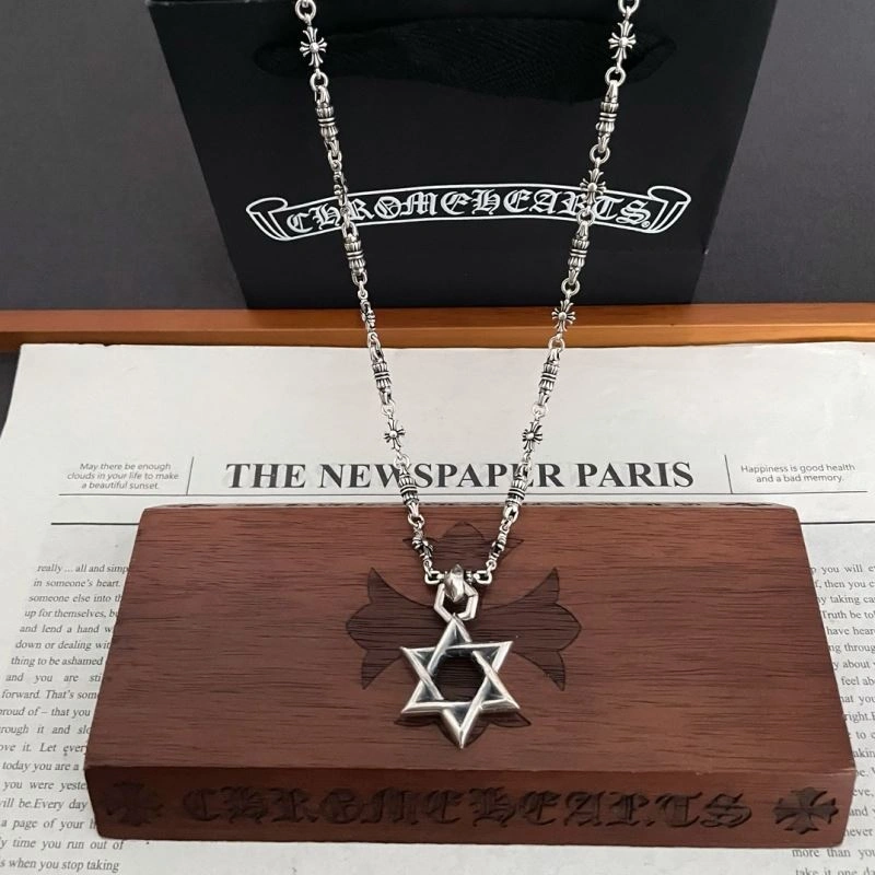 Chrxmx Hxxrts Necklaces Resilient 301098