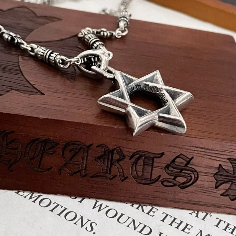 Chrxmx Hxxrts Necklaces Resilient 301098