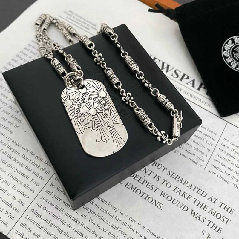 EasyMatch Chrxmx Hxxrts Necklaces 301104
