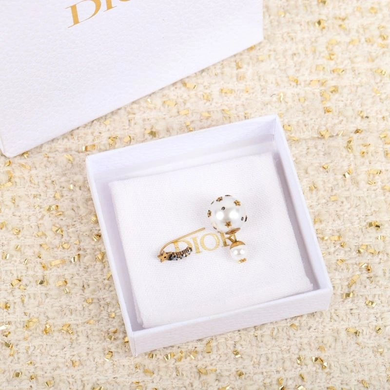 UrbanStyle Christian Dxxr Earrings 295396