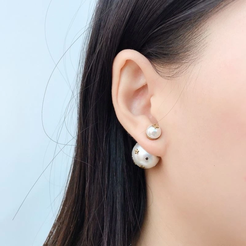 UrbanStyle Christian Dxxr Earrings 295396