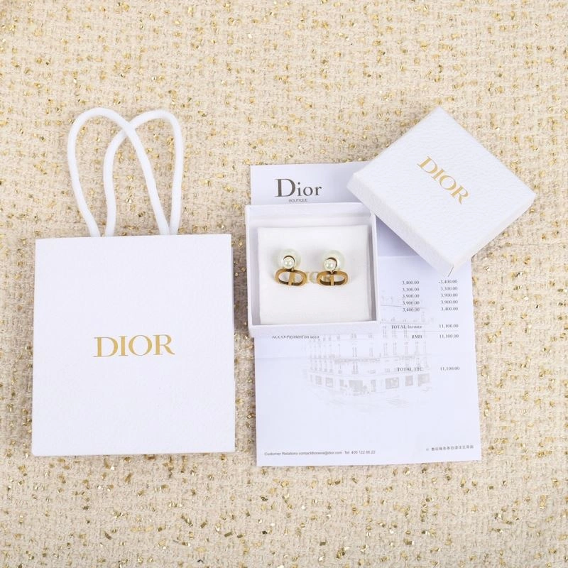 Christian Dxxr Earrings ModernLook 295394