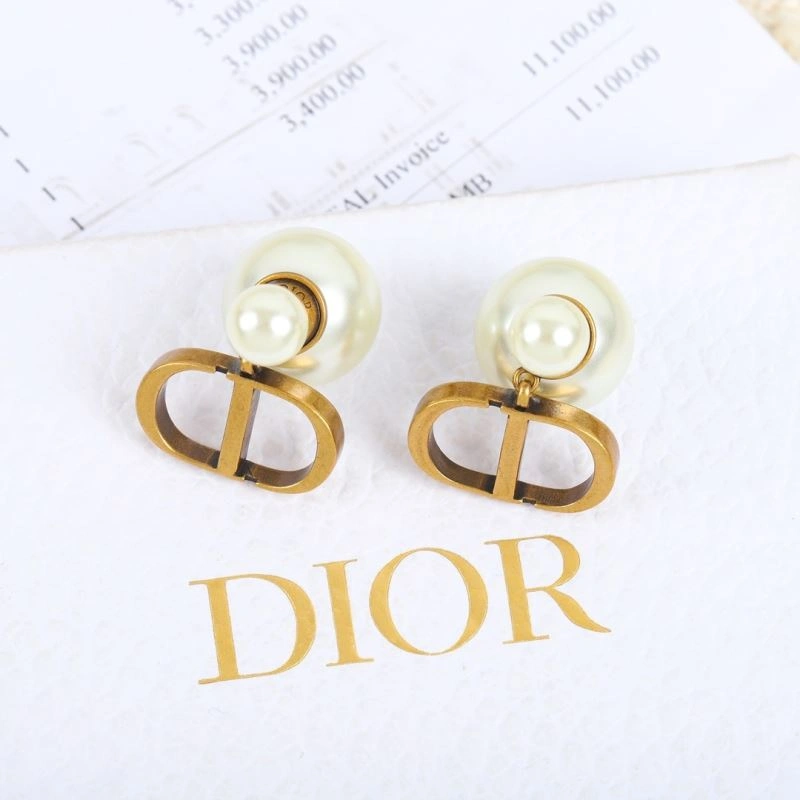 Christian Dxxr Earrings ModernLook 295394