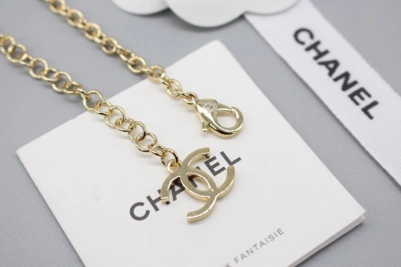 Trendy Chxnxl Brooches 292887