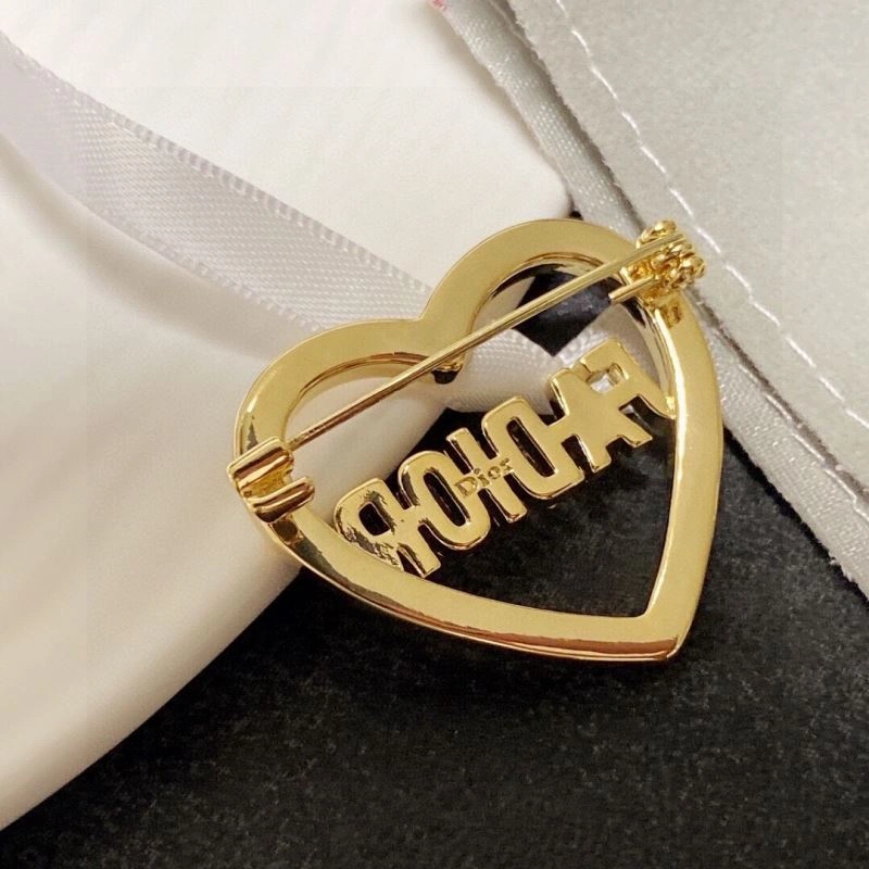Christian Dxxr Brooches Classic 295466