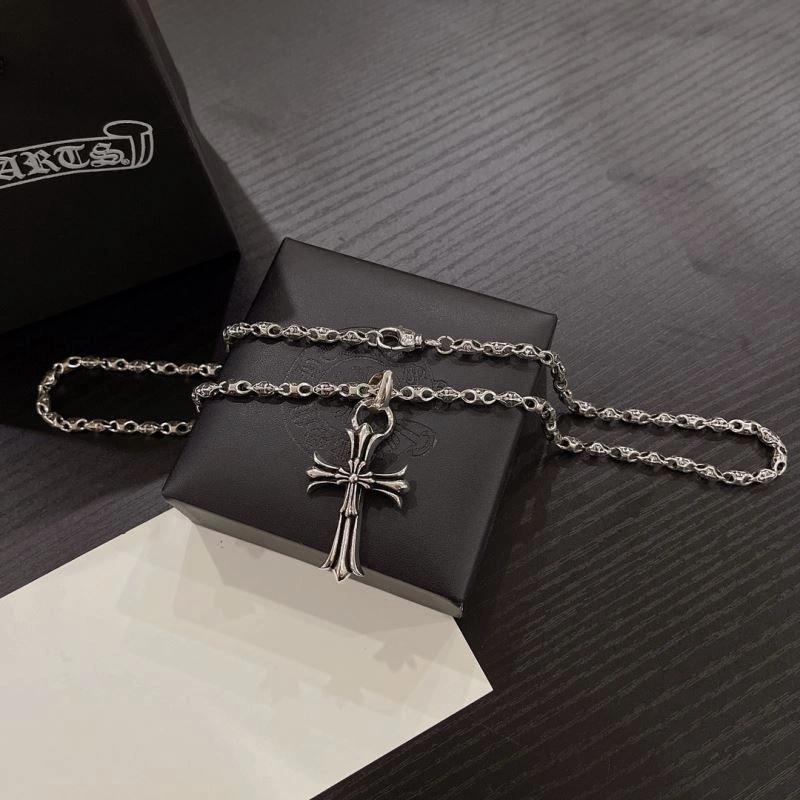 EasyMatch Chrxmx Hxxrts Necklaces 301113