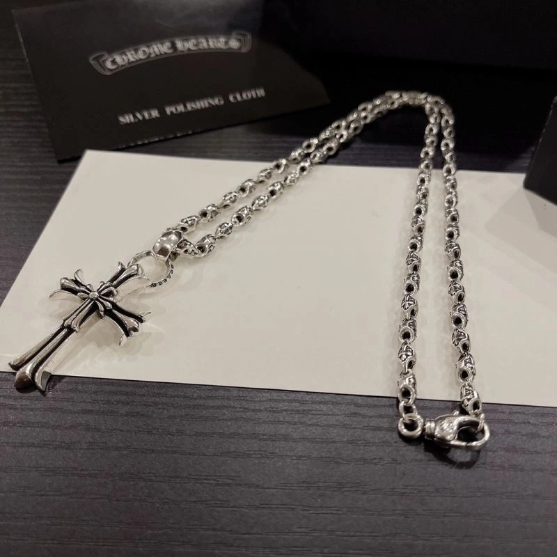 EasyMatch Chrxmx Hxxrts Necklaces 301113
