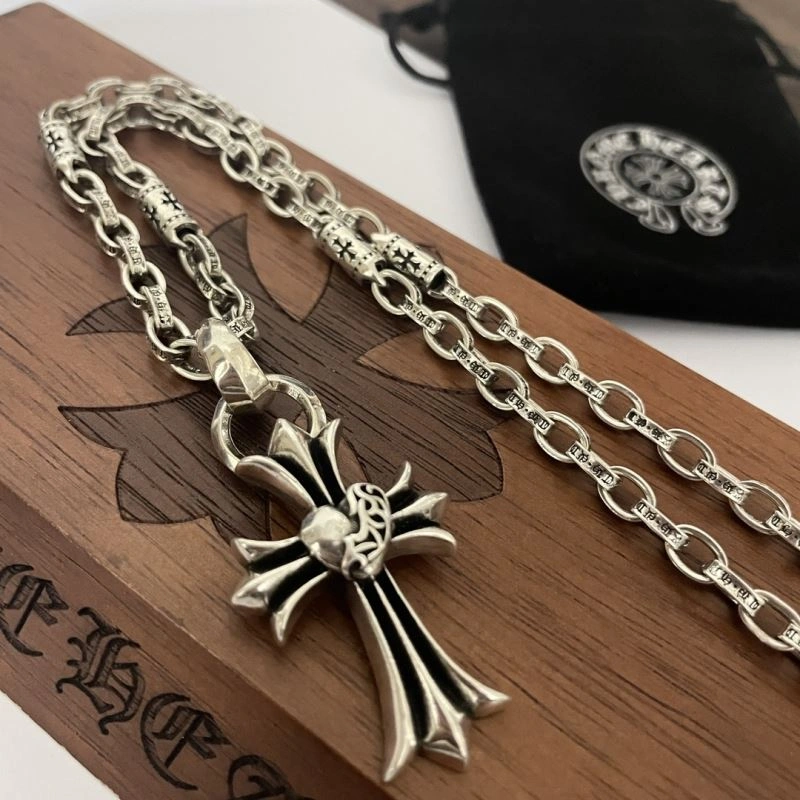 GoodFit Chrxmx Hxxrts Necklaces 301093