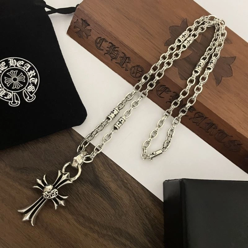 GoodFit Chrxmx Hxxrts Necklaces 301093