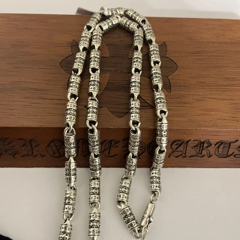 Stylish Chrxmx Hxxrts Necklaces 301106