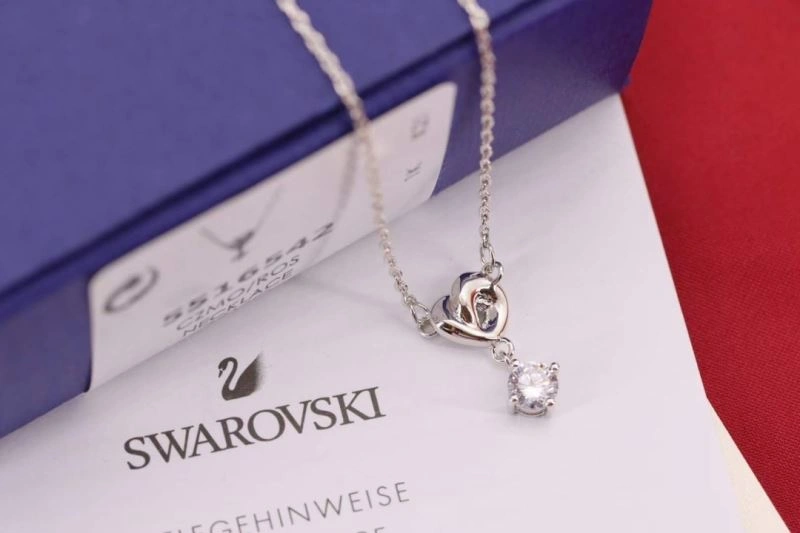 Reliable Swxrxvski Necklaces 315238