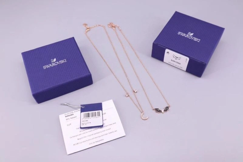 Swxrxvski Necklaces Modern 315242