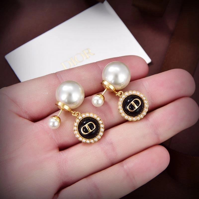 Christian Dxxr Earrings Sophisticated 295392