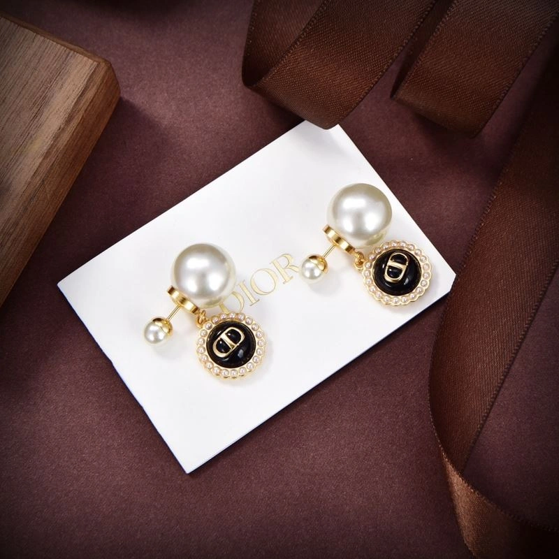 Christian Dxxr Earrings Sophisticated 295392