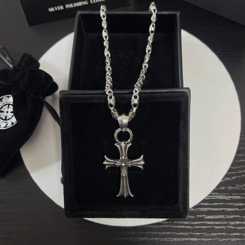 Versatile Chrxmx Hxxrts Necklaces 301076