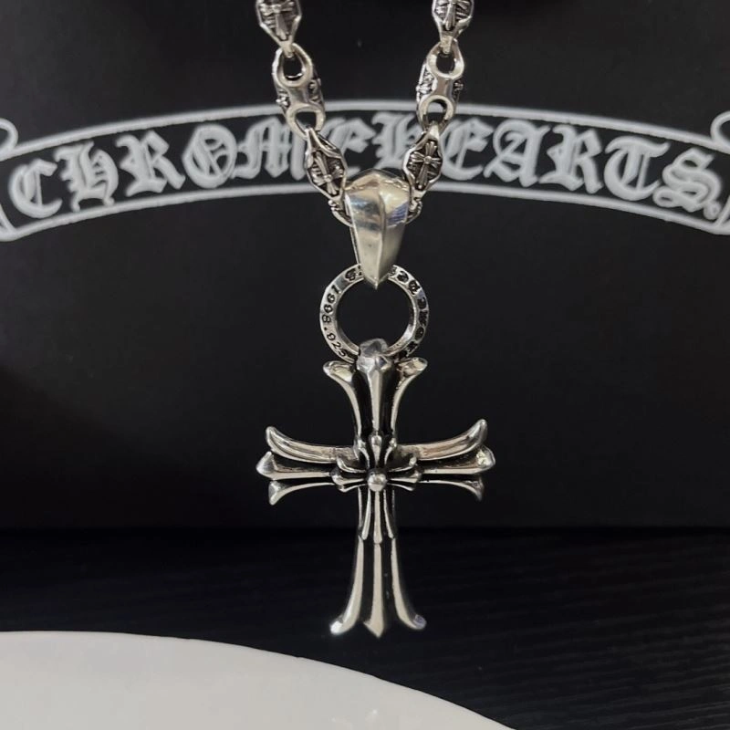 Versatile Chrxmx Hxxrts Necklaces 301076