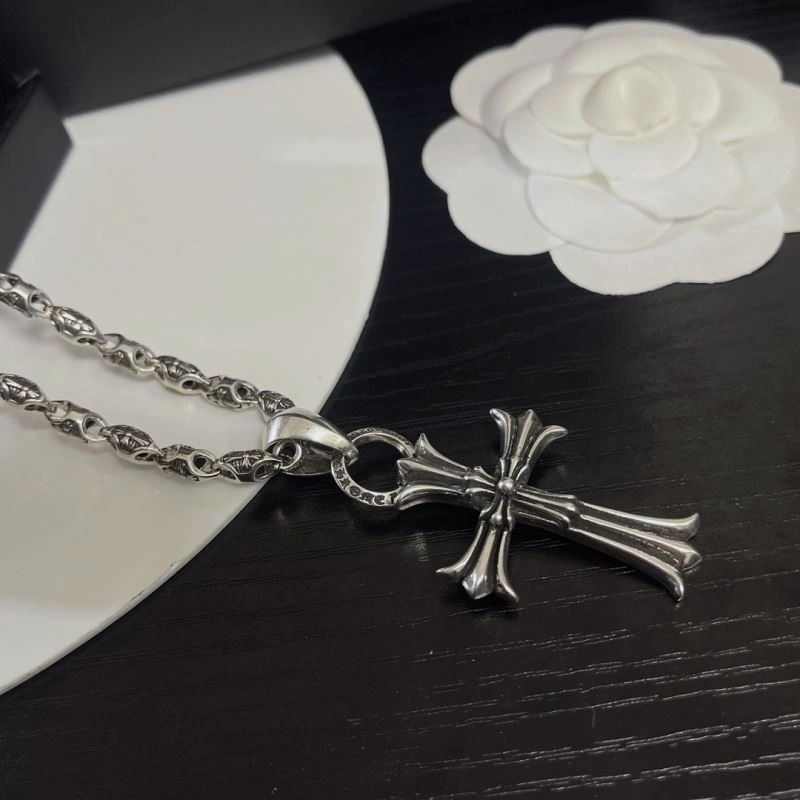 Versatile Chrxmx Hxxrts Necklaces 301076