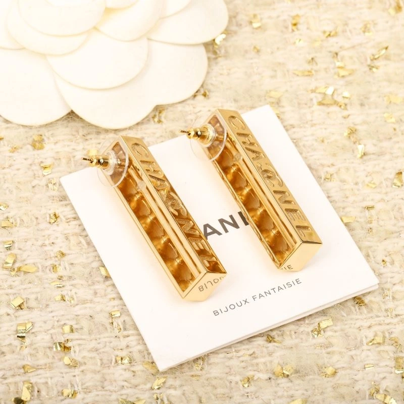 Breathable Chxnxl Earrings 291840
